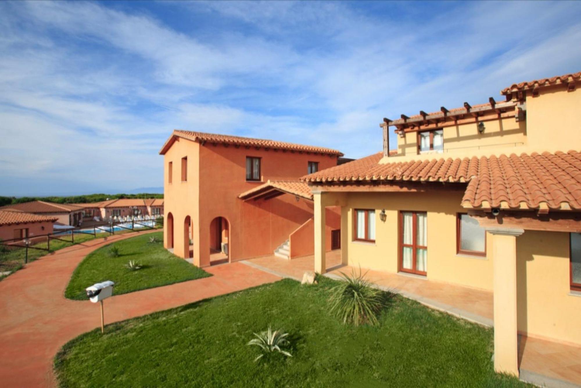 Residence Pierre & Vacances Vignola Mare Eksteriør billede