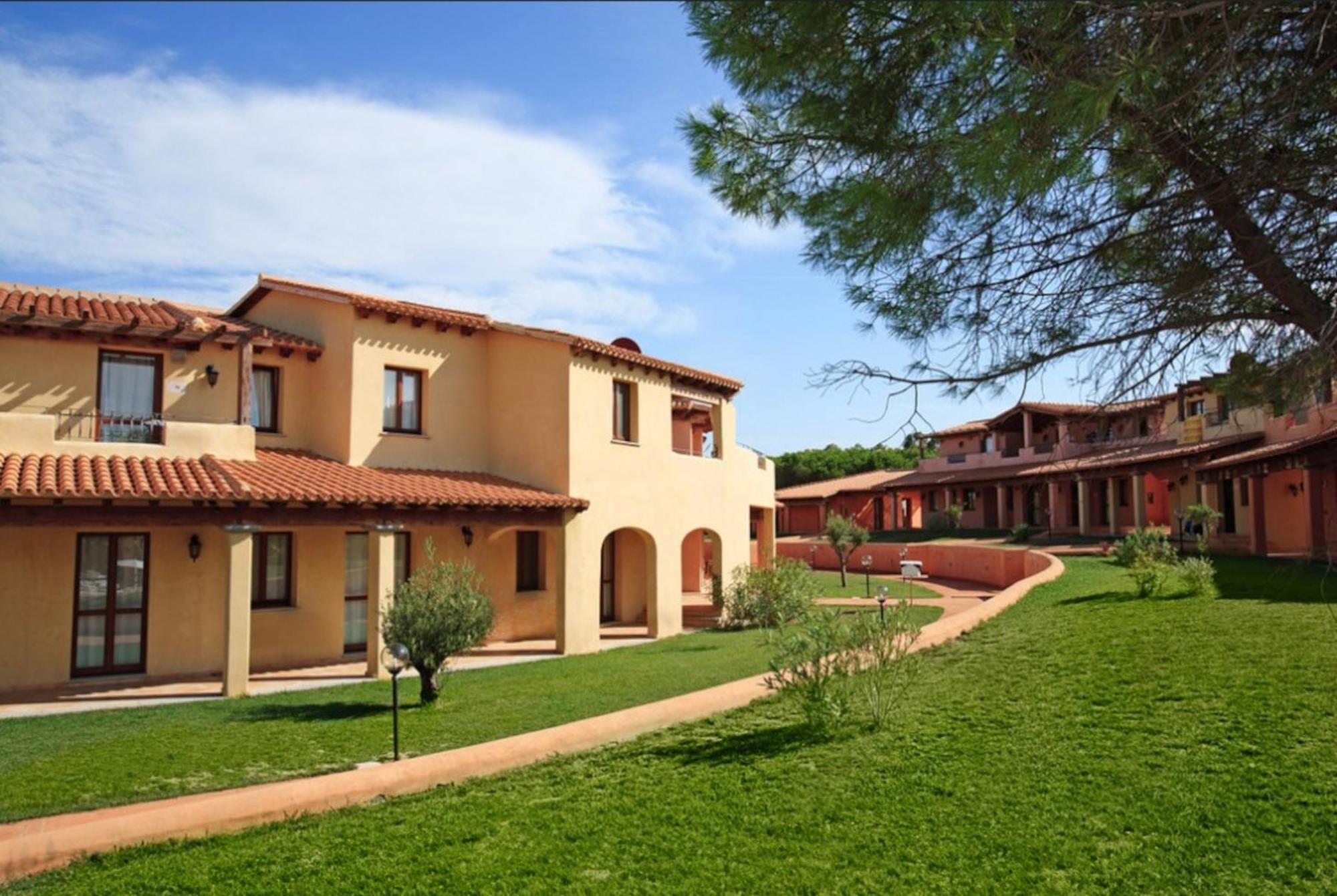 Residence Pierre & Vacances Vignola Mare Eksteriør billede