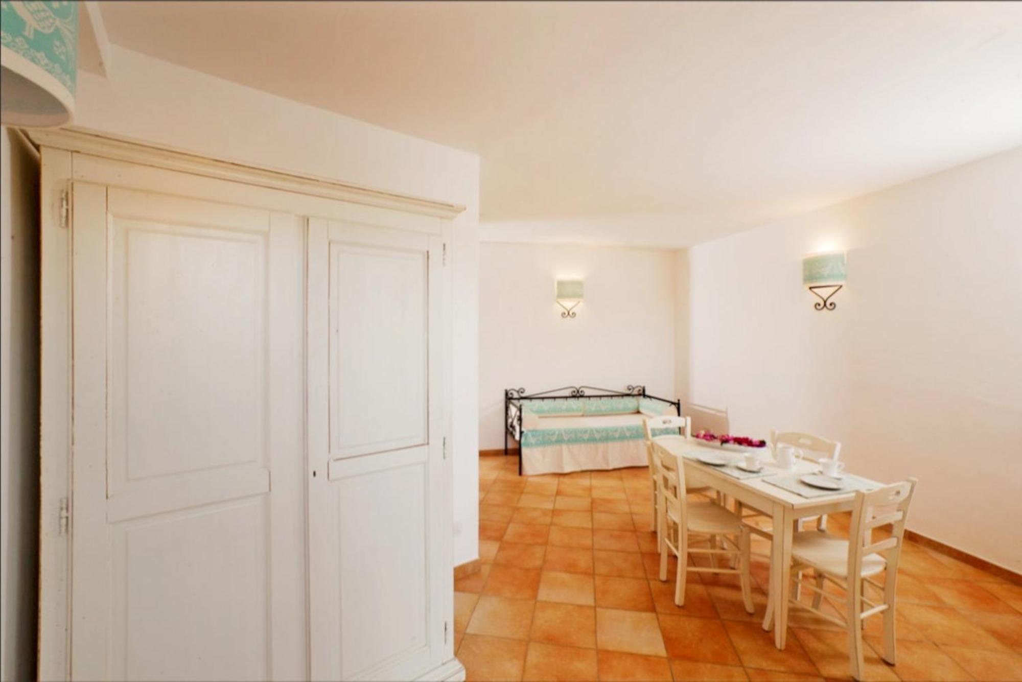 Residence Pierre & Vacances Vignola Mare Eksteriør billede